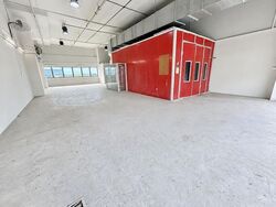 Carros Centre (D25), Factory #623046811